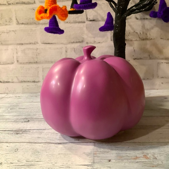 Rae Dunn Ceramic Halloween Pumpkin - Picture 4 of 5